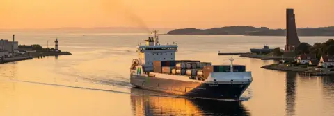 Rototta del traghetto da Kiel a Göteborg