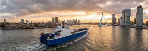 Rototta del traghetto da Rotterdam a Dublino